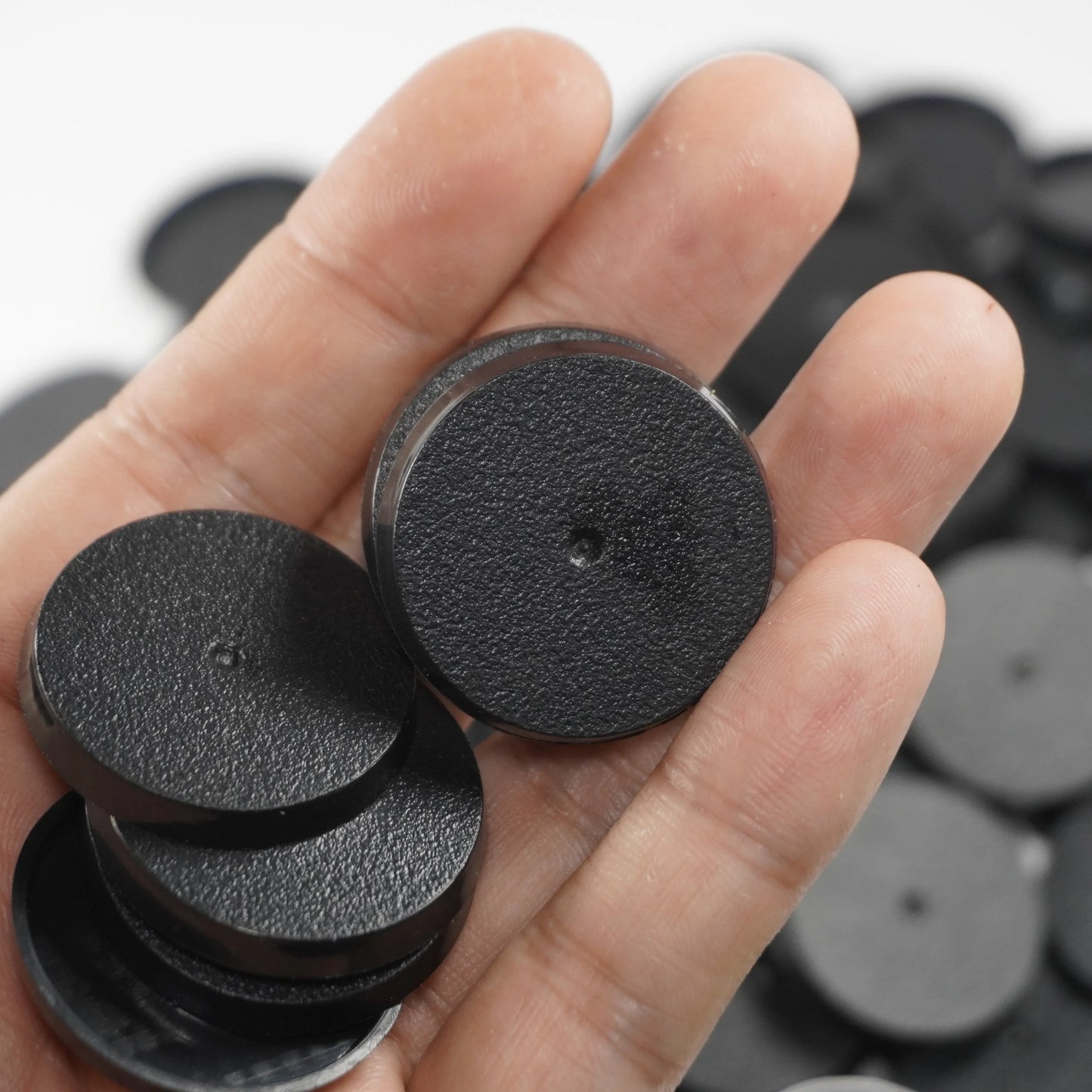 Plastic 32mm Round Bases For Warhammer Miniatures And Boardgame