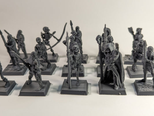 8x Skeleton Miniatures - Safe PLA Plastic 3d printed skeletons by Brite minis. Great for RPG and wargames 28mm